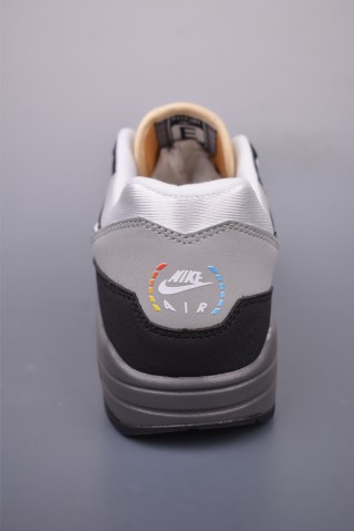 Nike Air Max 1 view 4