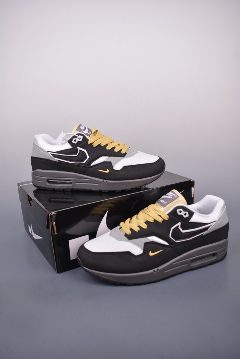 Nike Air Max 1 view