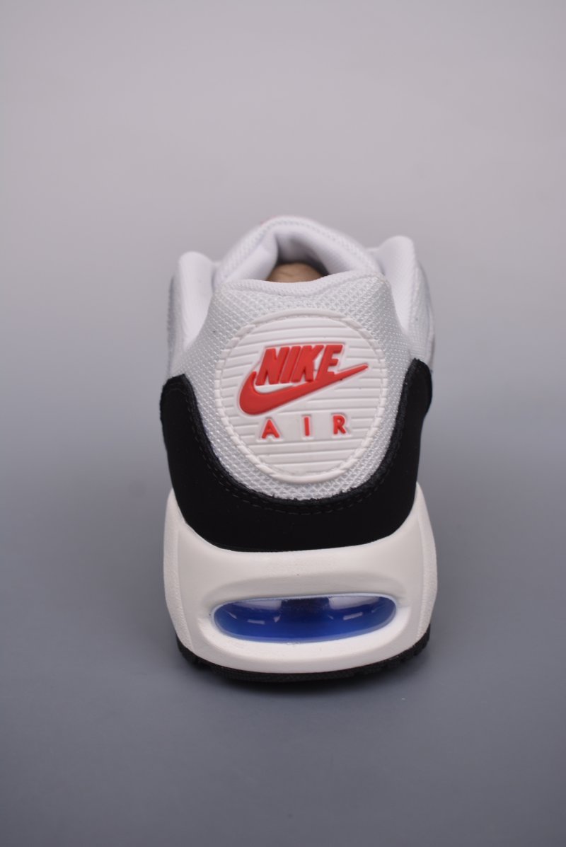 Nike Air Max Ivo view