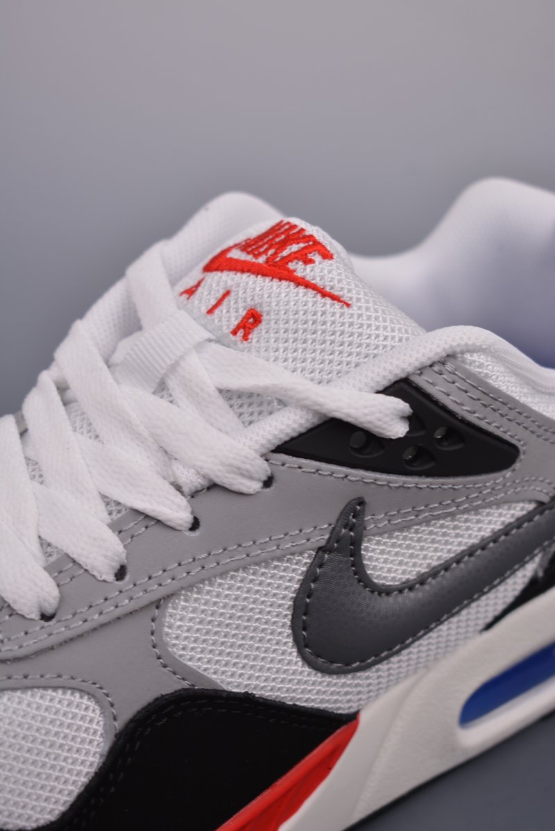 Nike Air Max Ivo view