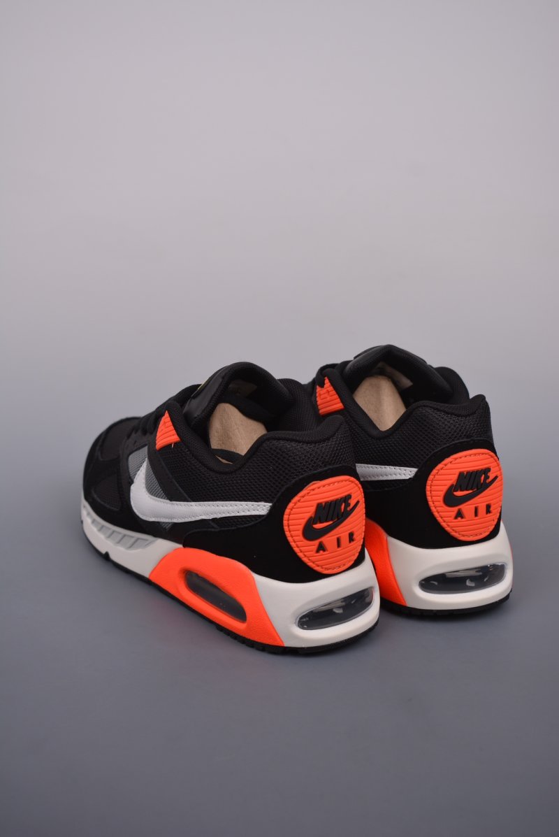 Nike Air Max Ivo view