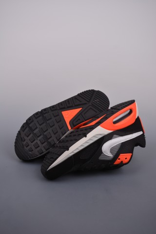 Nike Air Max Ivo view 3