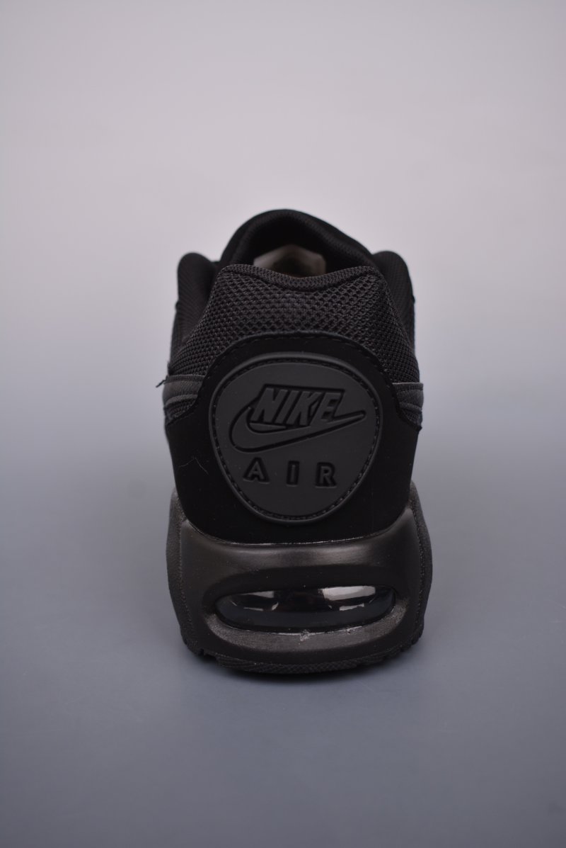 Nike Air Max Ivo view