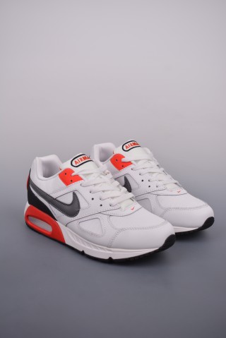 Nike Air Max Ivo view 1