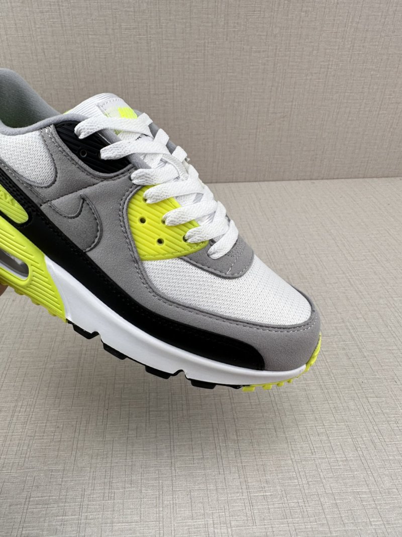 Nike Air Max 90 view