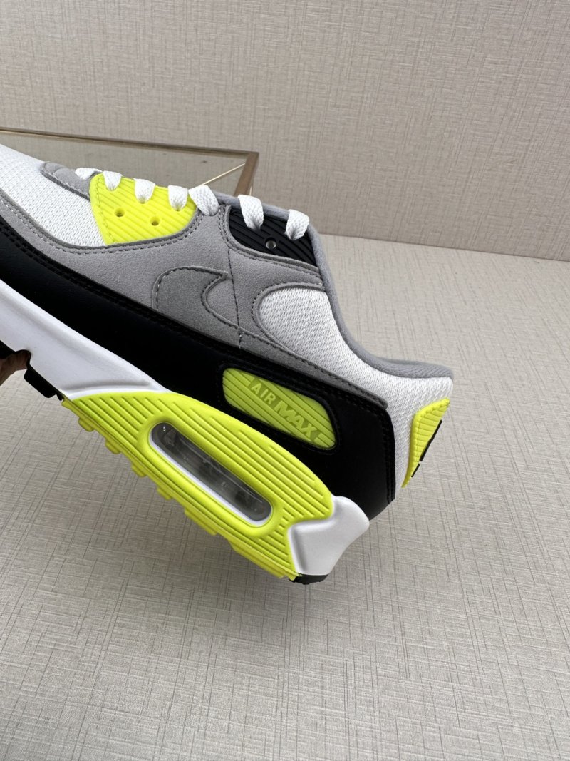 Nike Air Max 90 view