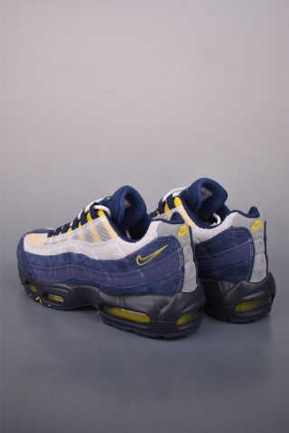 Nike Air Max 95 view 2