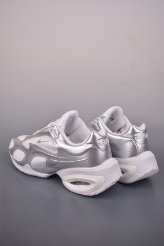 Nike Air Max Muse view 2