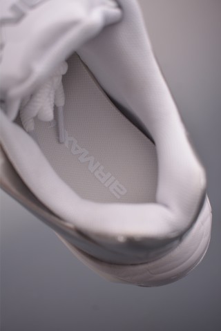 Nike Air Max Muse view 9