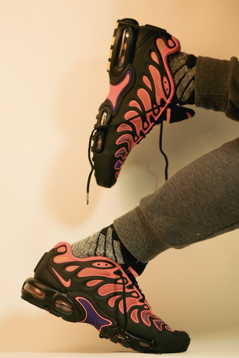 Nike Air Max Plus Drift view