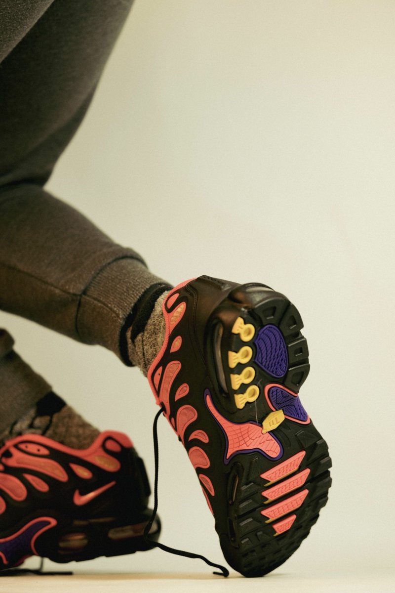 Nike Air Max Plus Drift view