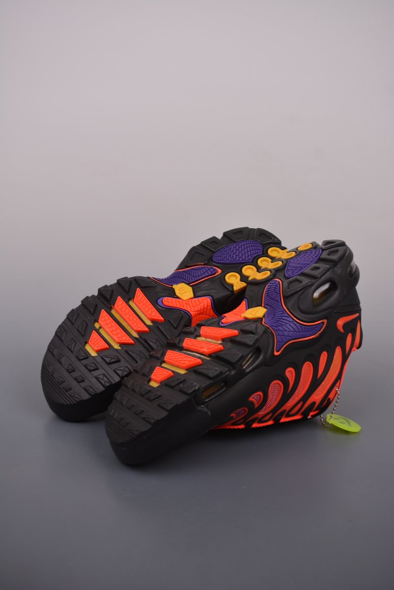 Nike Air Max Plus Drift view