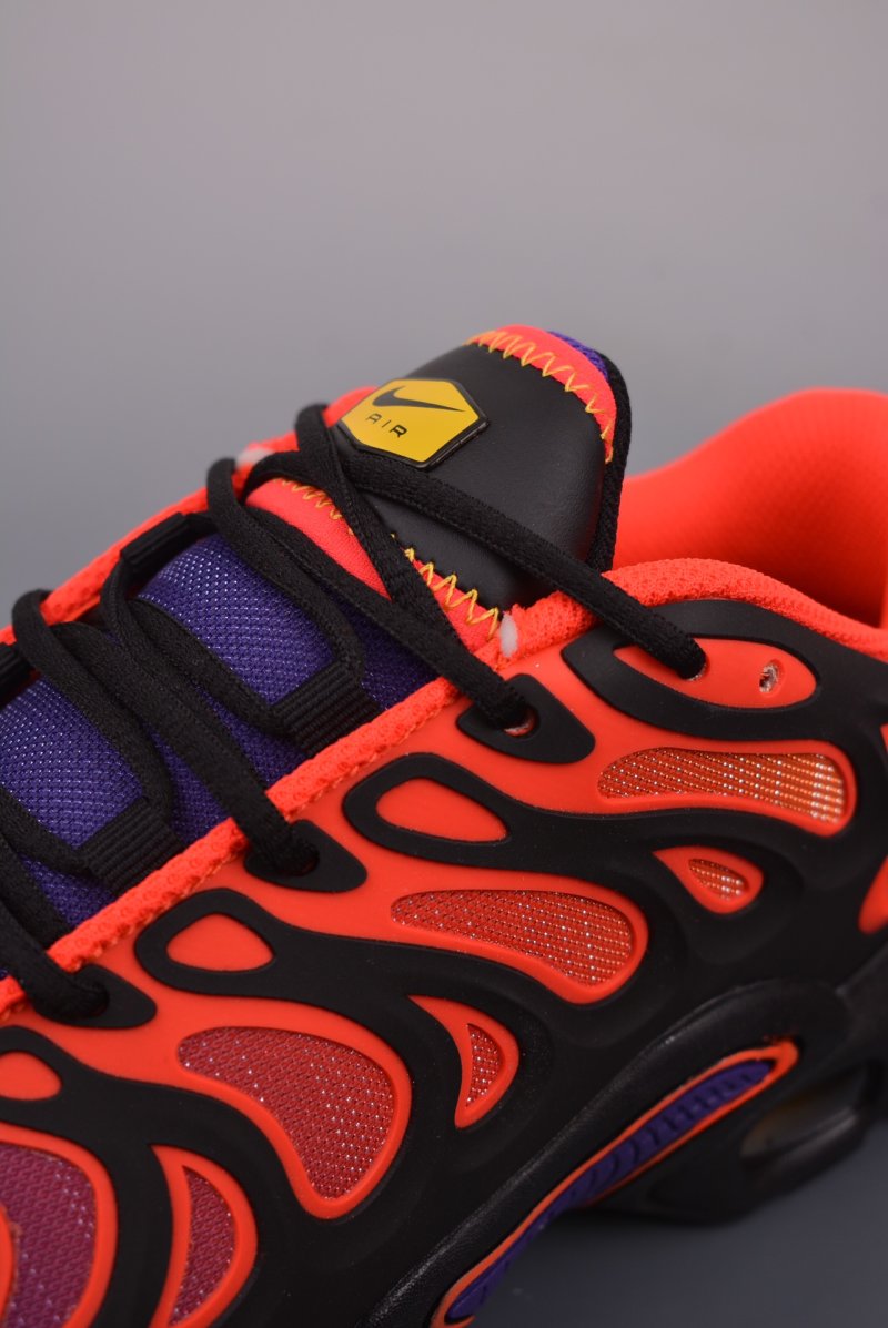 Nike Air Max Plus Drift view