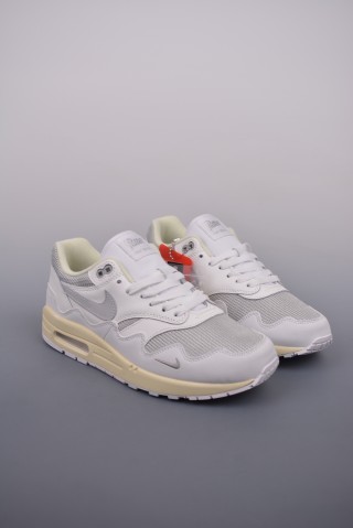 Nike Air Max 1 PRM view 1