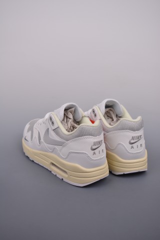 Nike Air Max 1 PRM view 2