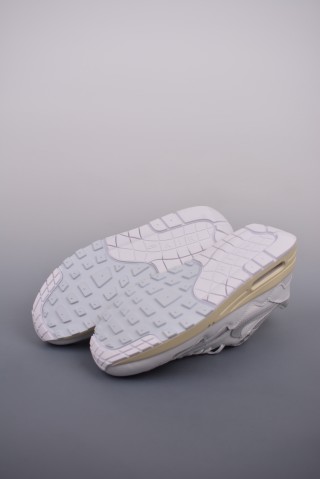 Nike Air Max 1 PRM view 3