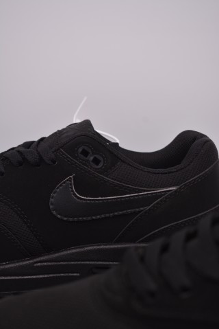 Nike Air Max 1 PRM 'Black' view 8