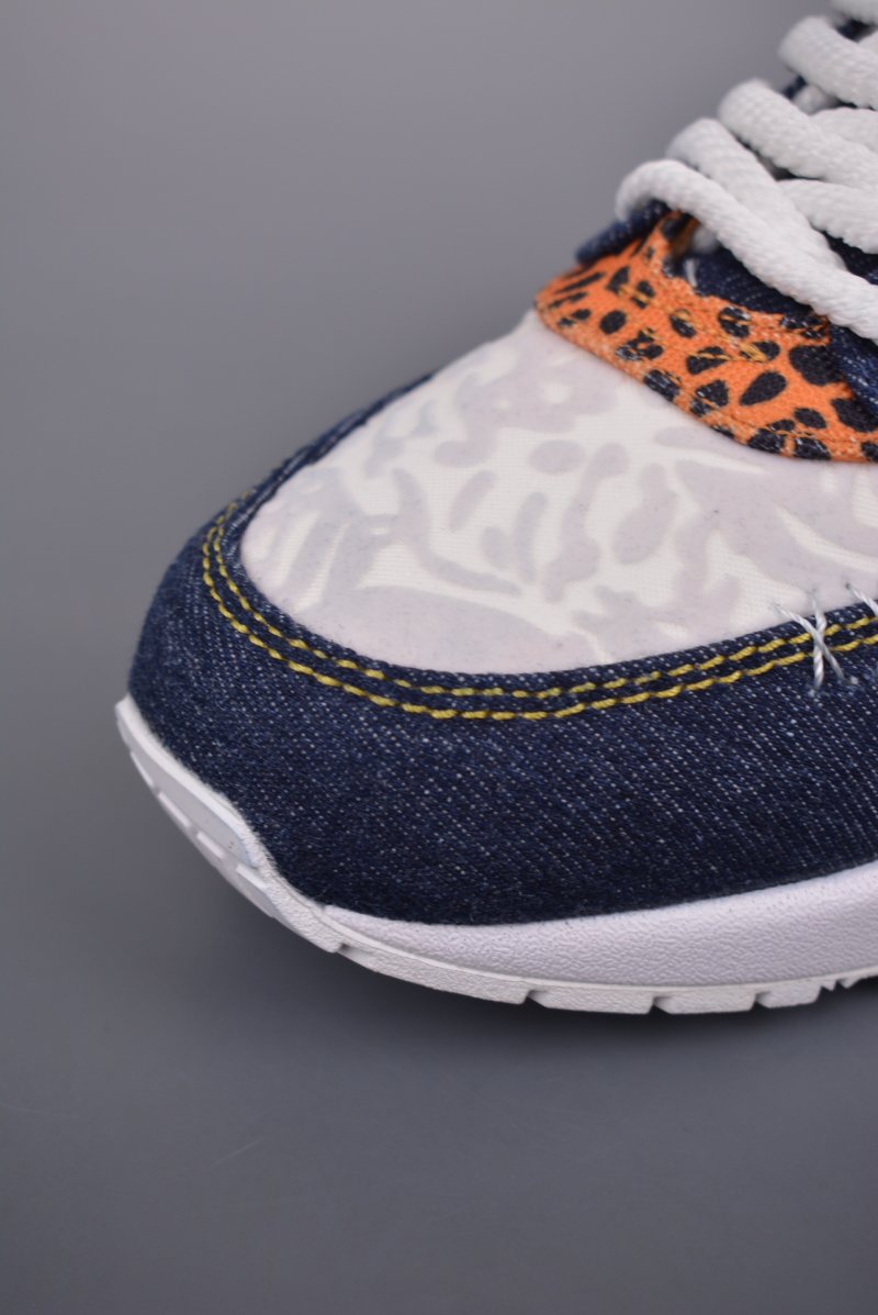 Nike Air Max 1 PRM view