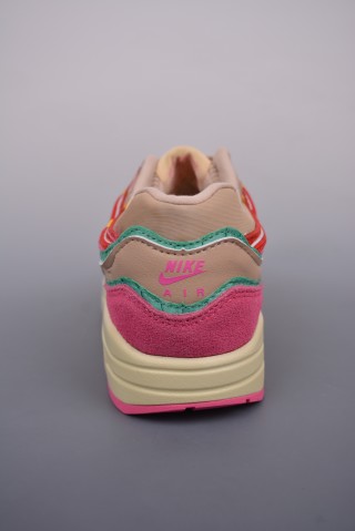 Nike Air Max 1 PRM 'Pink' view 4