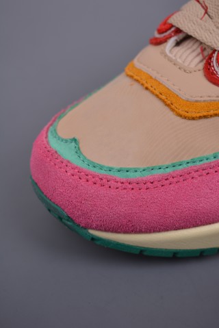 Nike Air Max 1 PRM 'Pink' view 6