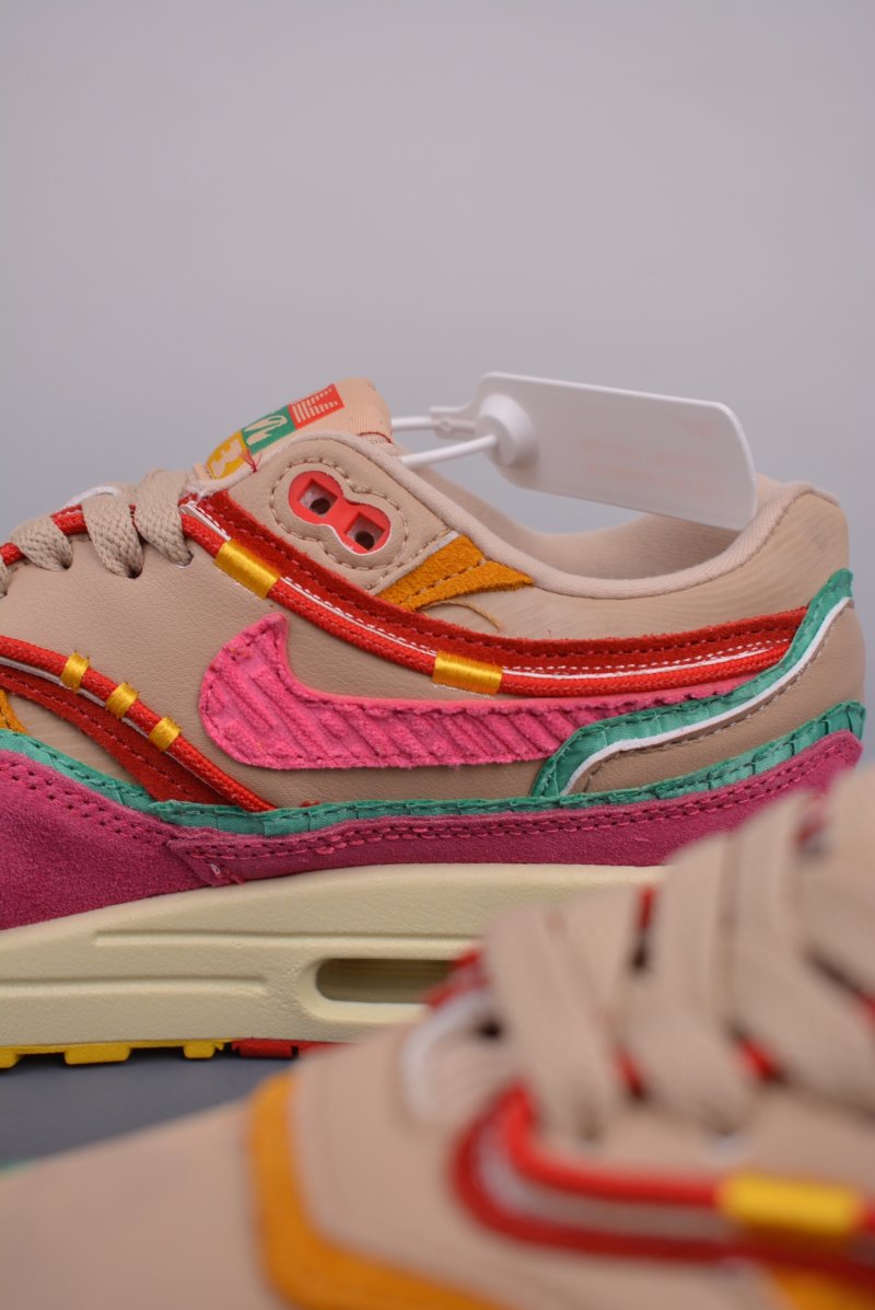 Nike Air Max 1 PRM 'Pink' view