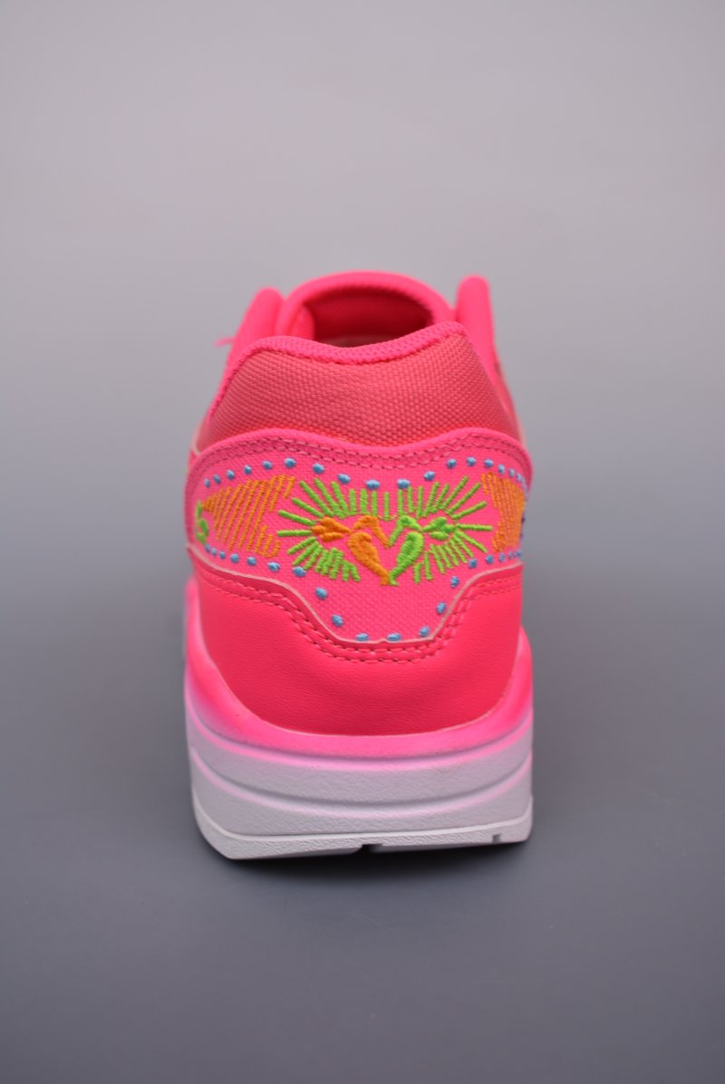 Nike Air Max 1 PRM 'Pink' view