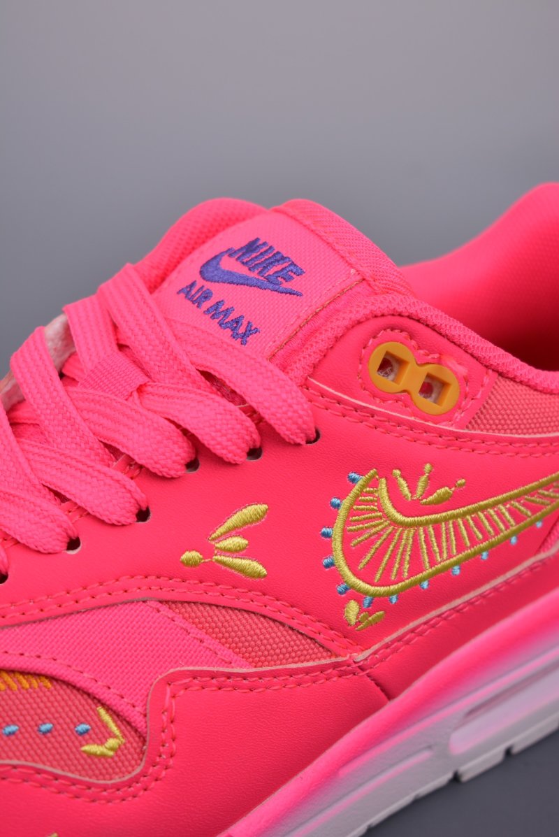 Nike Air Max 1 PRM 'Pink' view