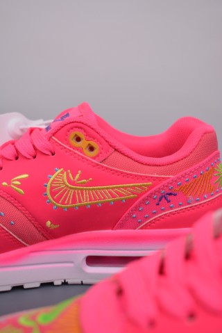 Nike Air Max 1 PRM 'Pink' view 8