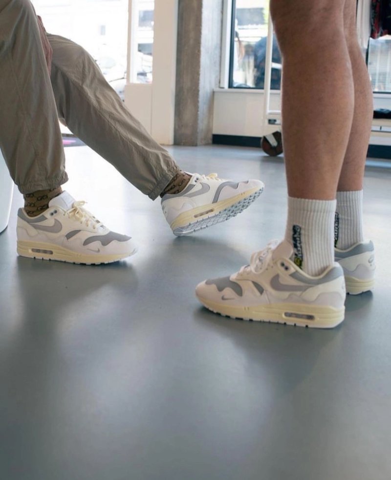 Nike Air Max 1 PRM view