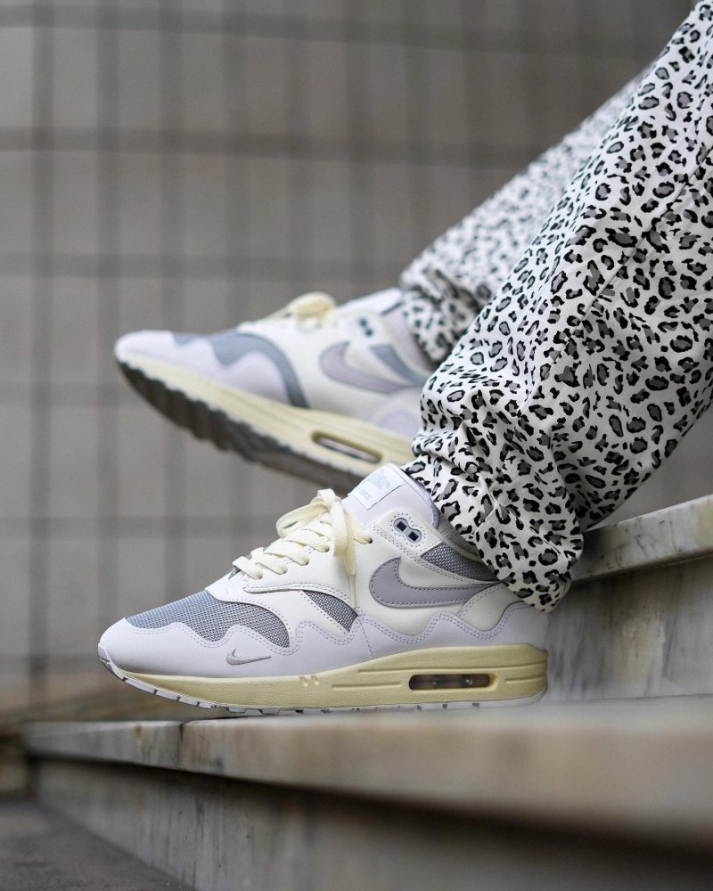 Nike Air Max 1 PRM view