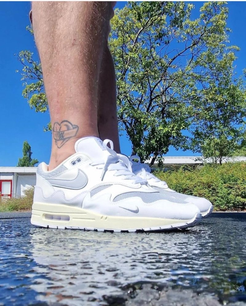 Nike Air Max 1 PRM view
