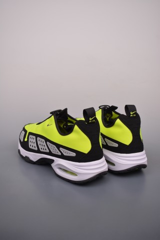 Nike Air Max Sunder 'Black / Yellow' view 2