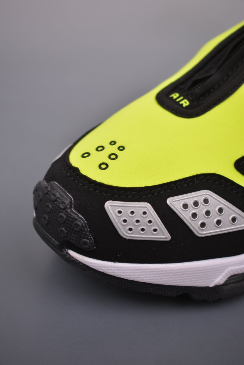 Nike Air Max Sunder 'Black / Yellow' view