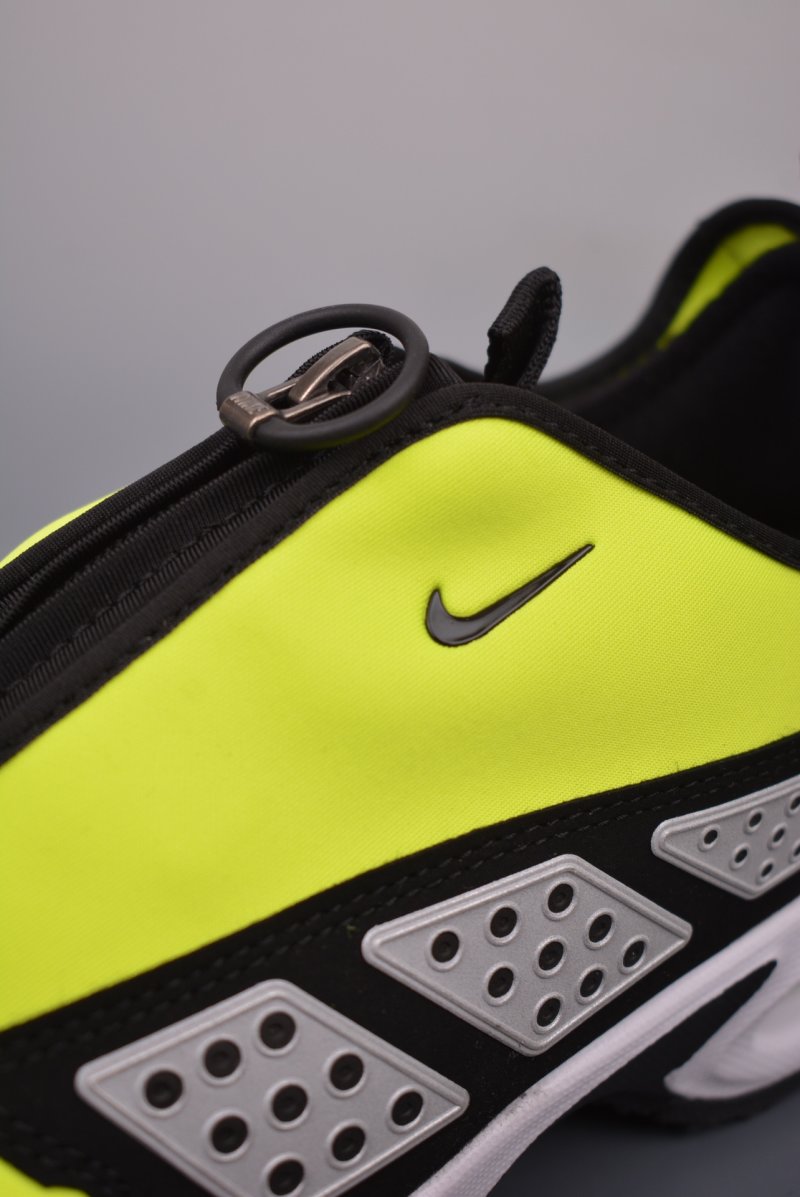 Nike Air Max Sunder 'Black / Yellow' view