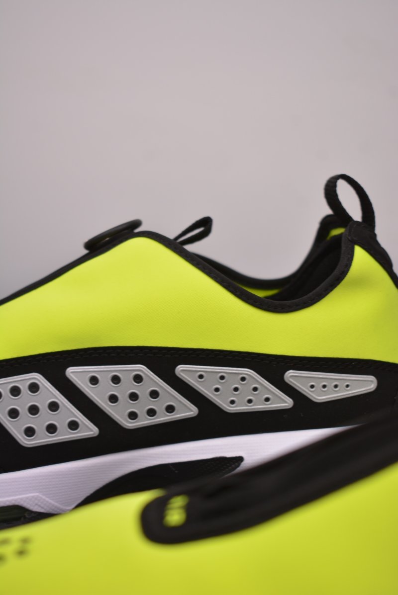 Nike Air Max Sunder 'Black / Yellow' view