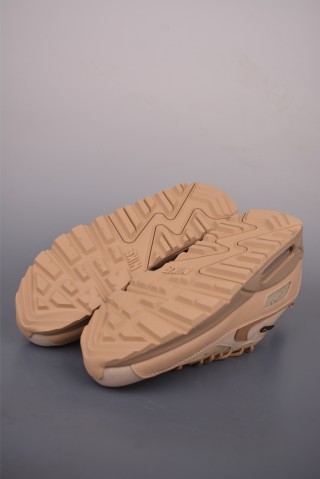 Nike Air Max 90 Futura view 3