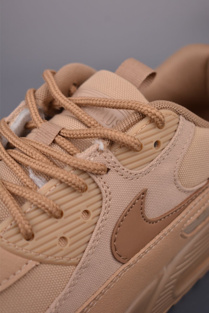Nike Air Max 90 Futura view