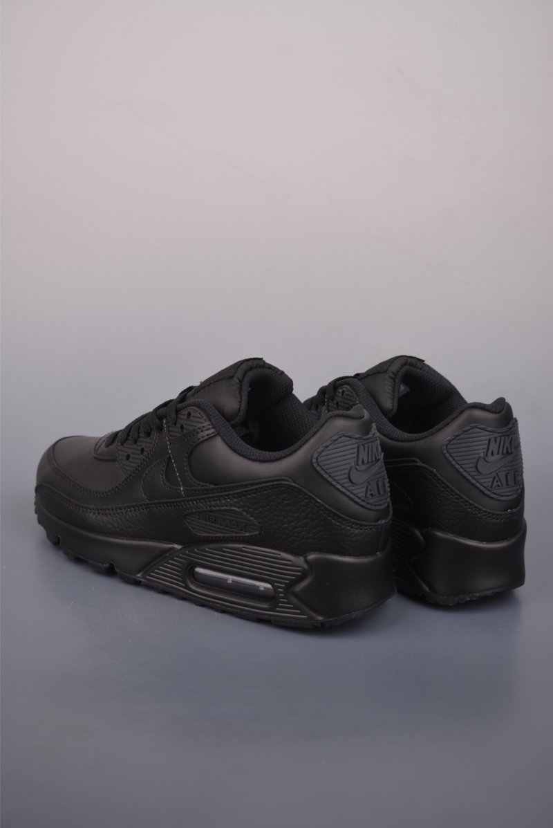 Nike Air Max 90 Futura view
