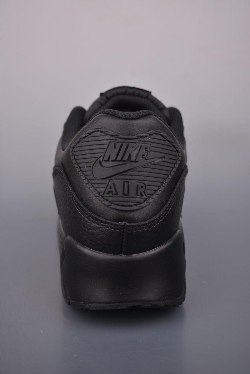 Nike Air Max 90 Futura view