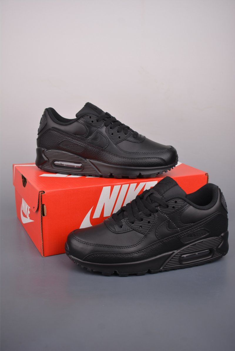 Nike Air Max 90 Futura view