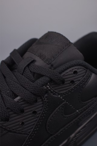 Nike Air Max 90 Futura view 7