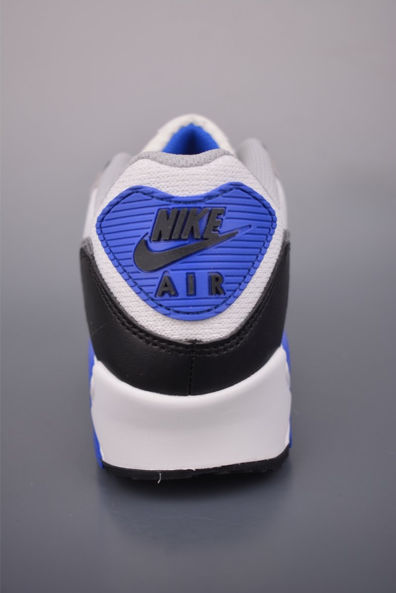 Nike Air Max 90 Futura view