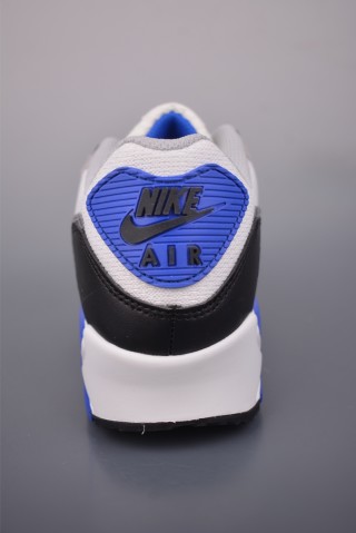 Nike Air Max 90 Futura view 4