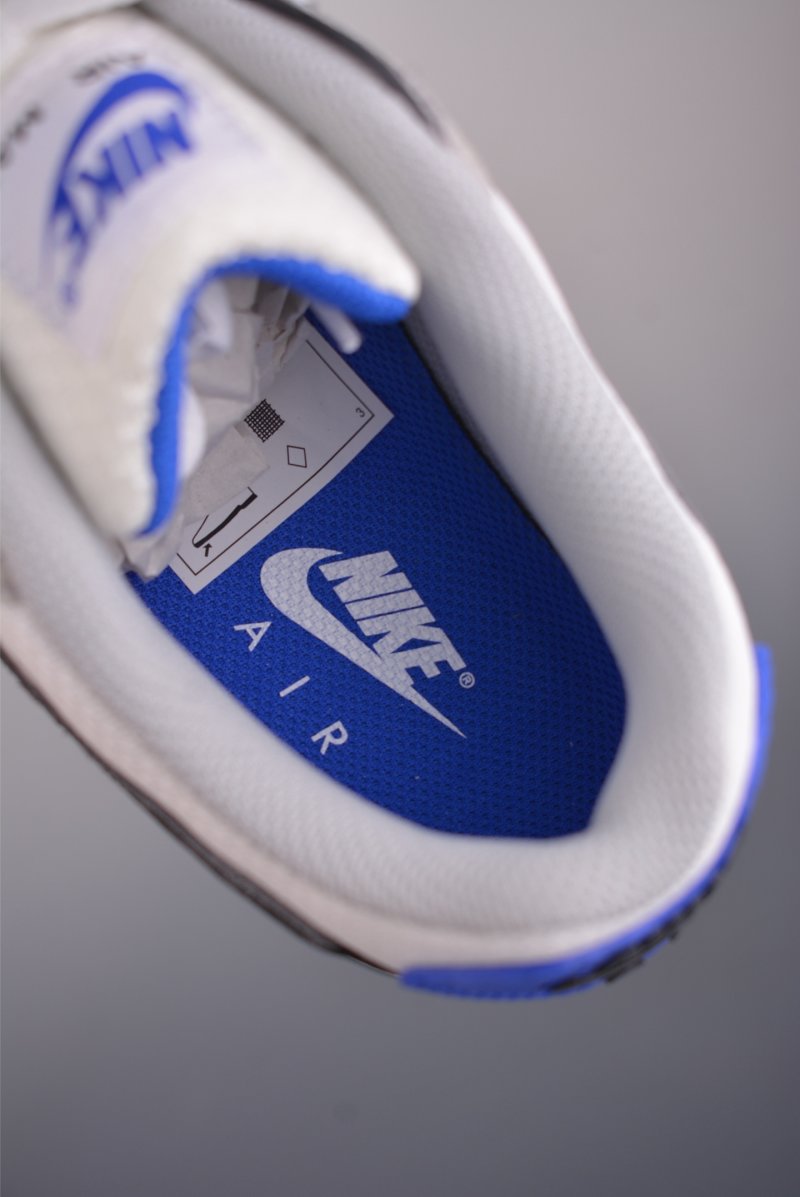 Nike Air Max 90 Futura view