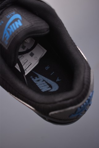 Nike Air Max 90 Futura view 9
