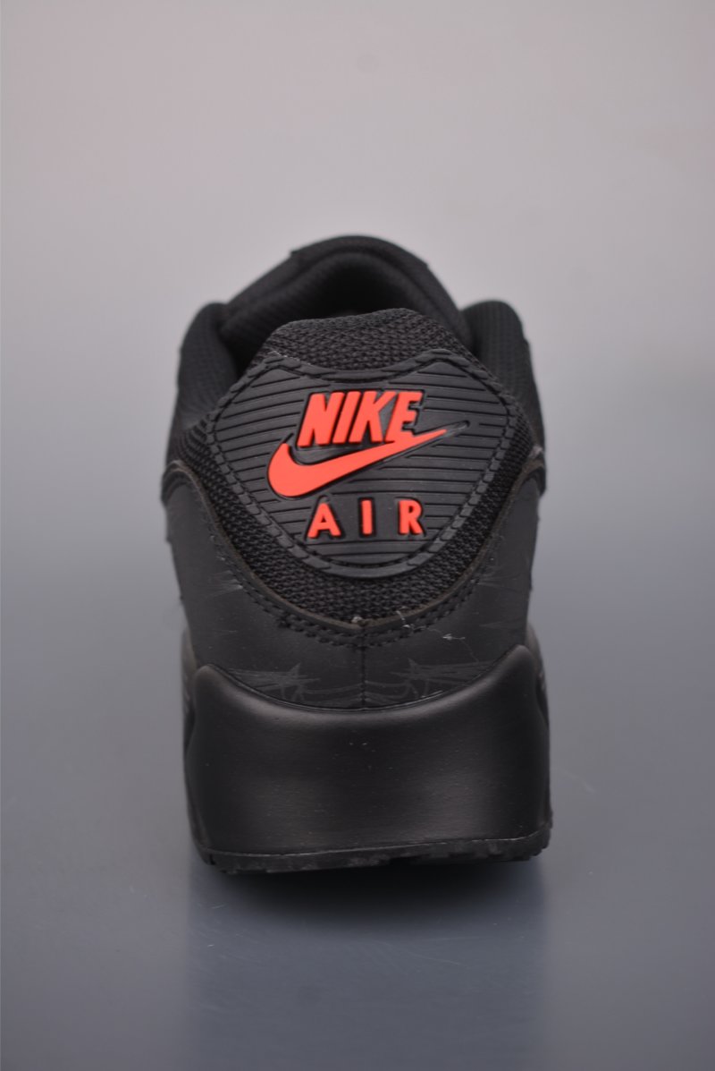 Nike Air Max 90 Futura view