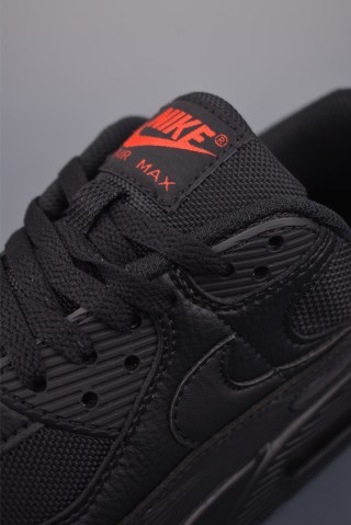 Nike Air Max 90 Futura view 7