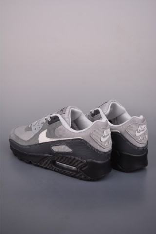 Nike Air Max 90 Futura view 2