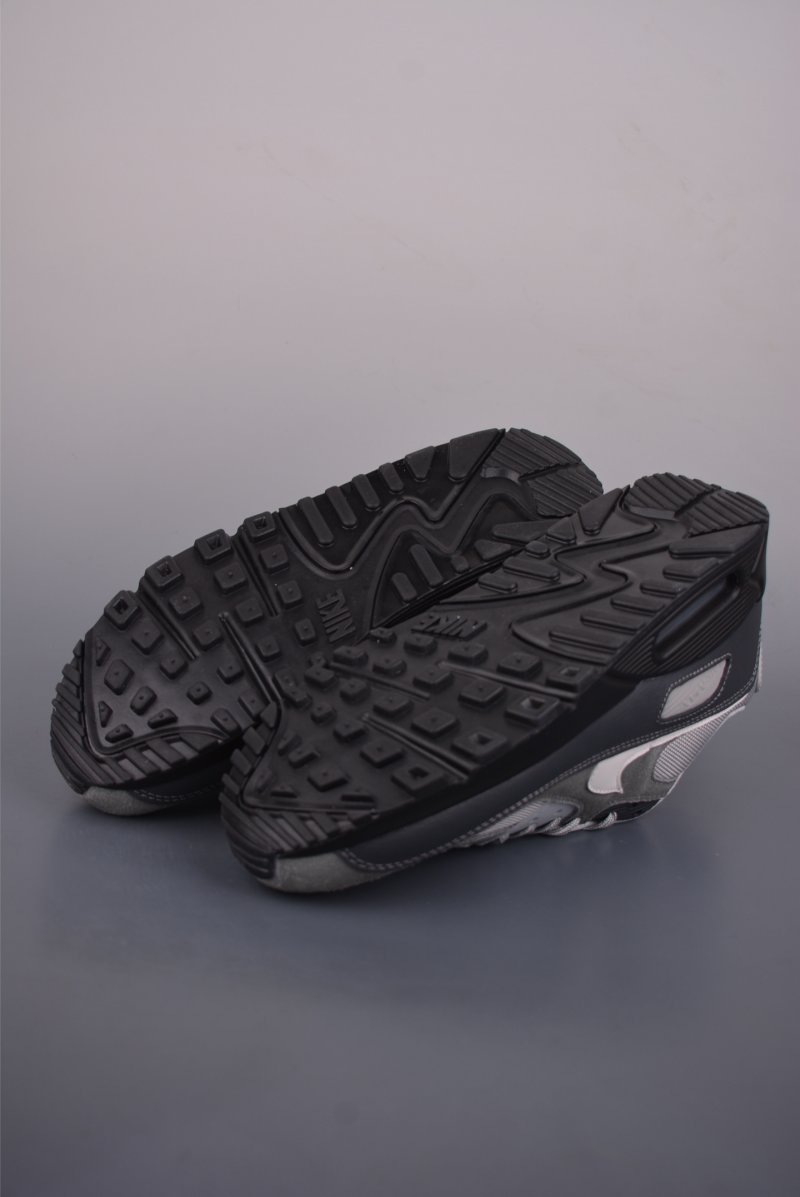 Nike Air Max 90 Futura view