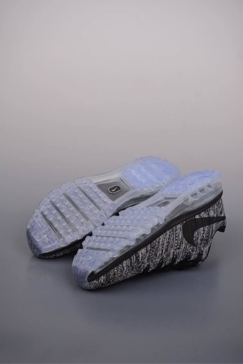 Nike Flyknit Air Max view